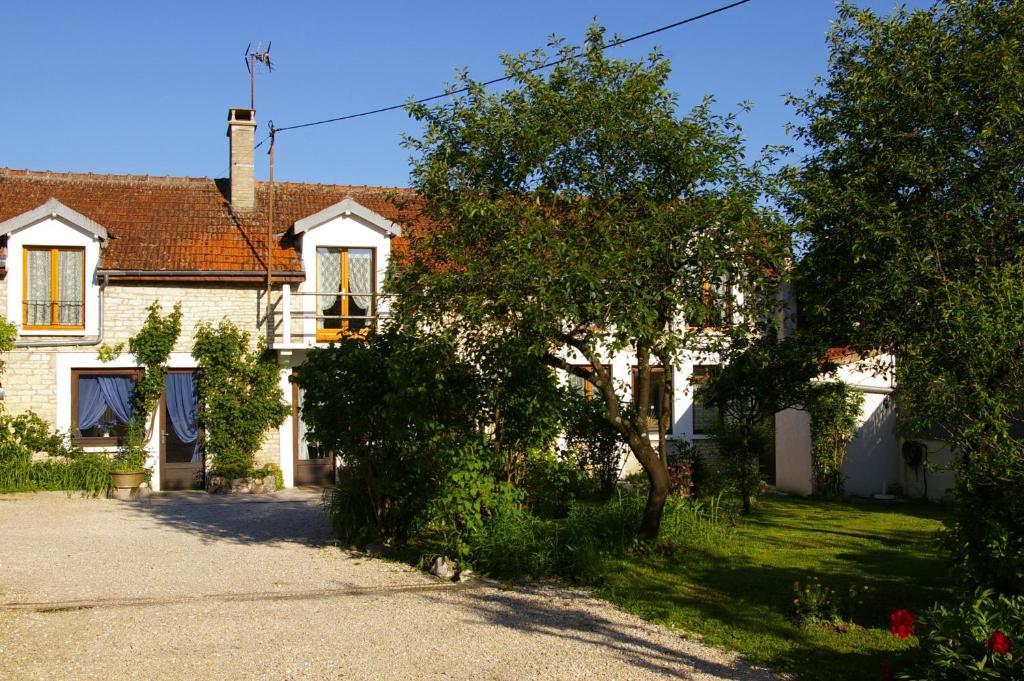 Gite Chez Jo Longchamp-sur-Aujon Екстериор снимка